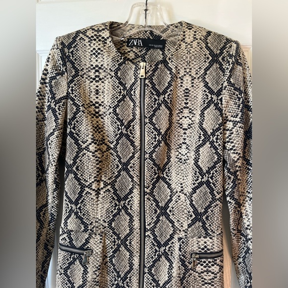 Zara Snake Print Blazer Frontal Zipper Size XS - Picture 5 of 10